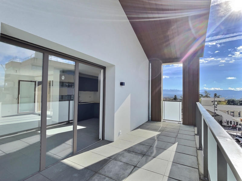 Appartement - 94 m² - 4 pièces