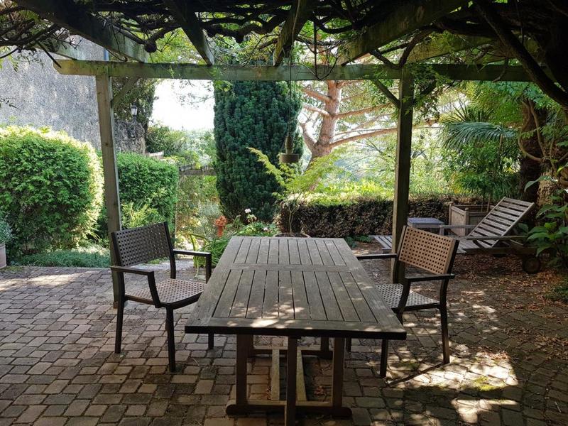 Maison de maîtres - 330 m² - 7 pièces