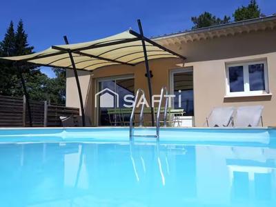 Maison - 84 m² - 4 pièces