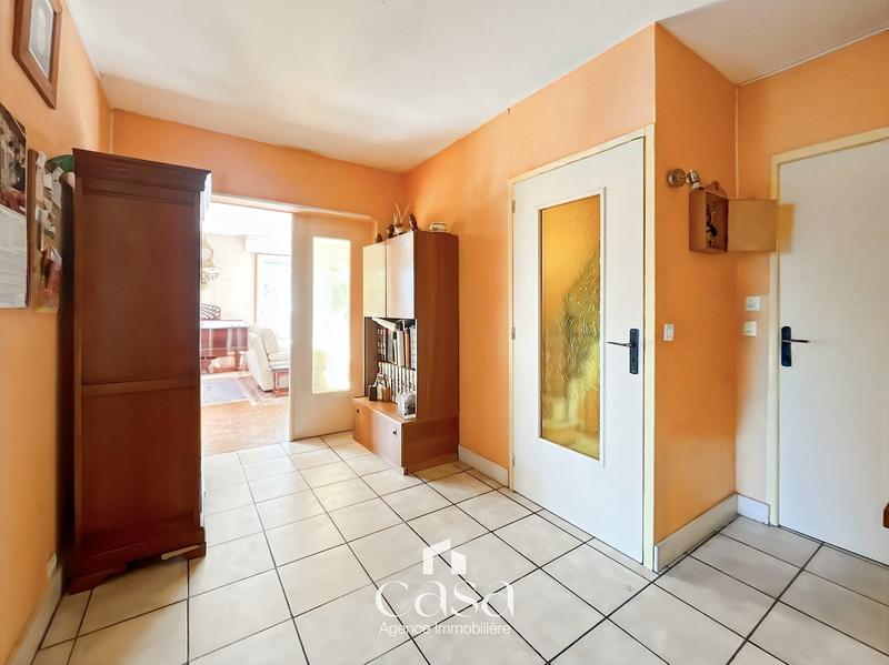 Maison - 220 m² - 10 pièces