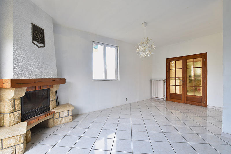 Maison - 151 m² - 9 pièces