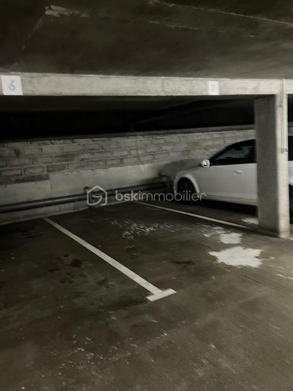 Parking - 14 m²