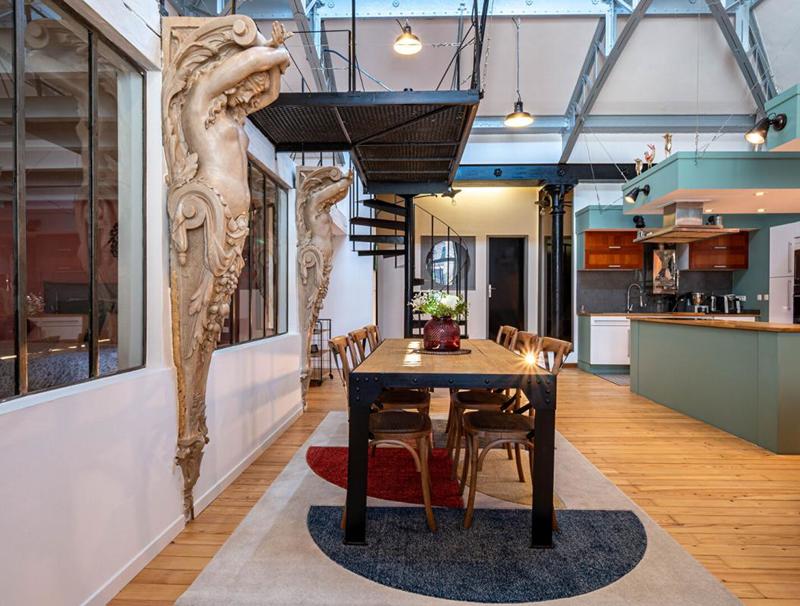 Loft - 148 m² - 3 pièces