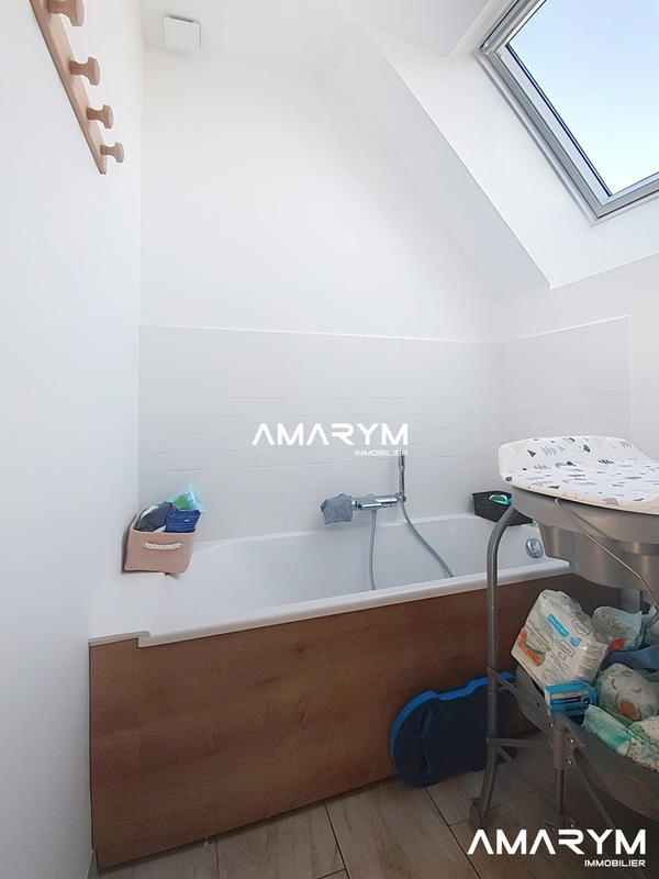 Maison - 84 m² - 5 pièces