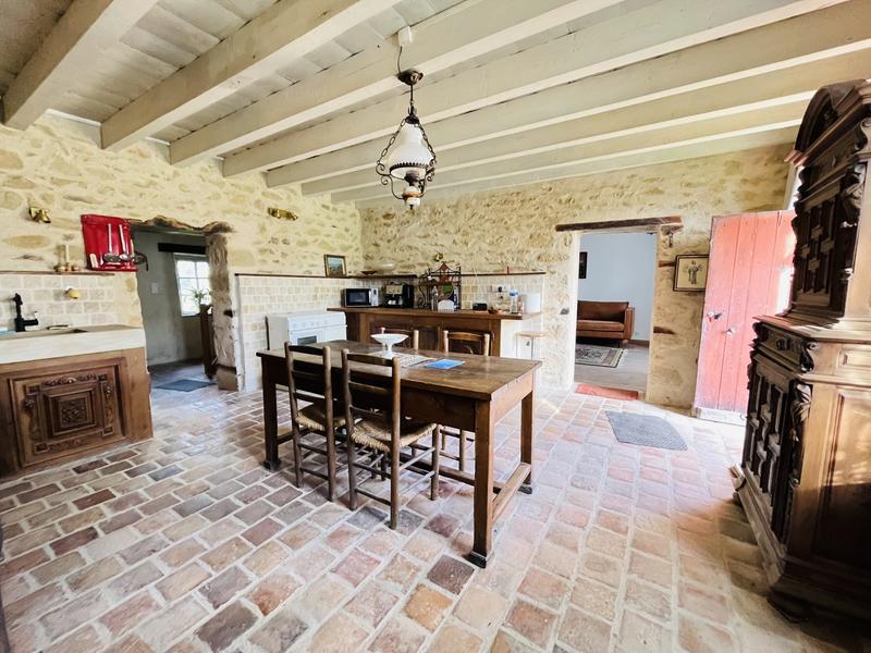 Maison ancienne - 110 m² - 3 pièces