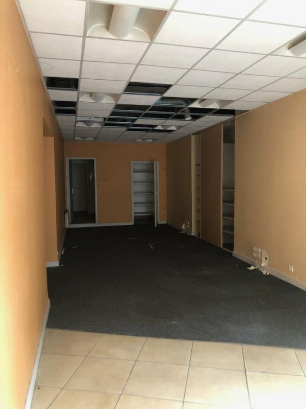 Local commercial - 231 m²