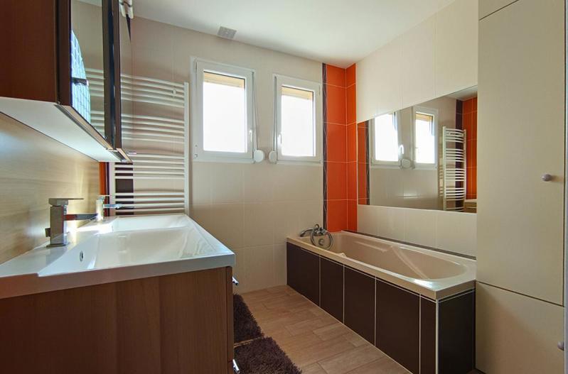 Maison - 146 m² - 7 pièces