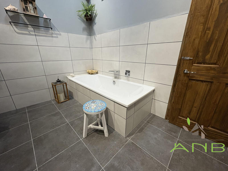 Maison ancienne - 239 m² - 6 pièces