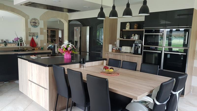 Maison - 462 m² - 12 pièces