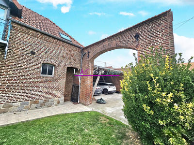 Maison - 183 m² - 10 pièces