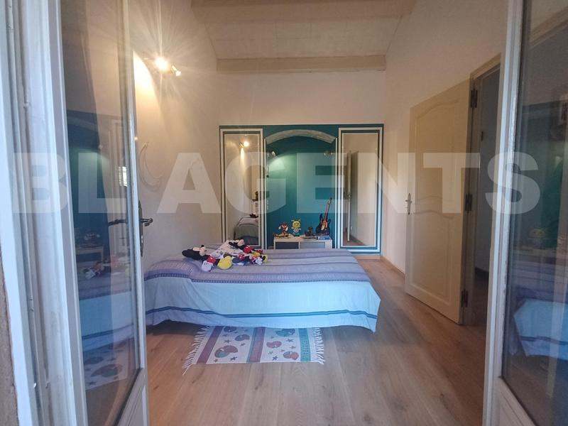 Demeure - 230 m² - 7 pièces