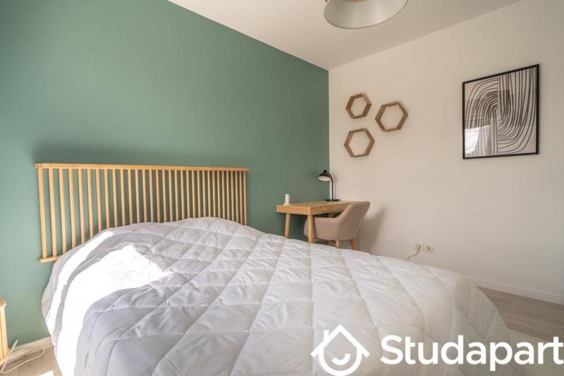 Chambre - 10 m² - 1 pièce