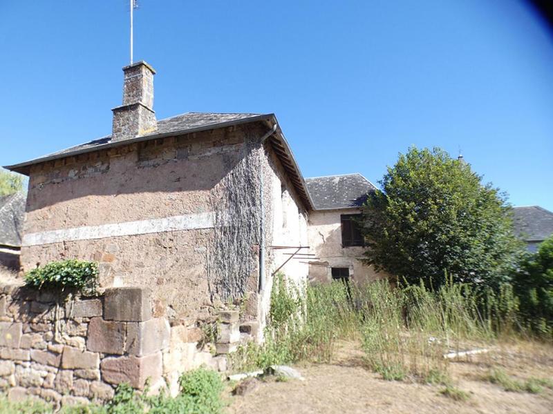 Maison - 250 m² - 4 pièces