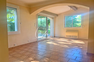 Maison - 186 m² - 6 pièces