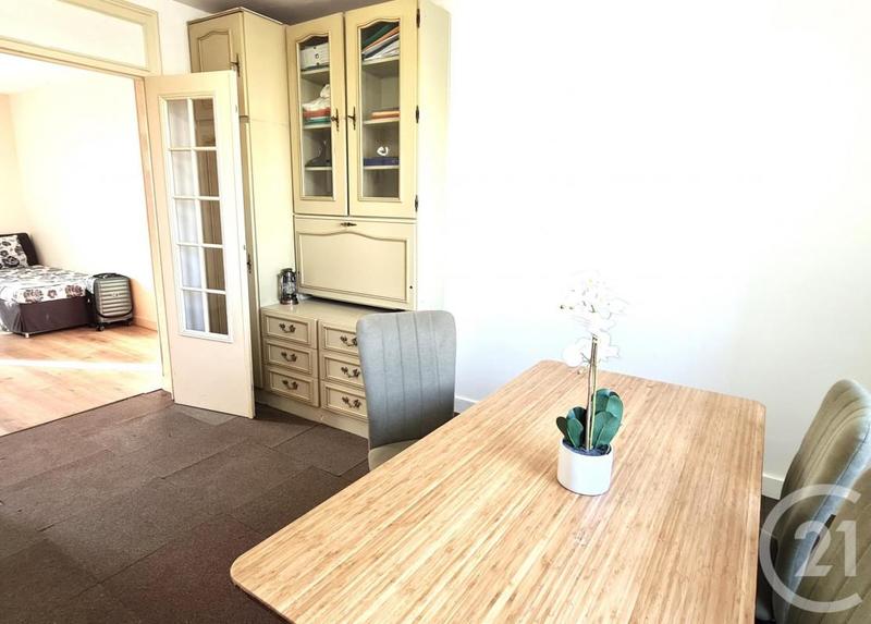 Appartement - 67 m² - 4 pièces