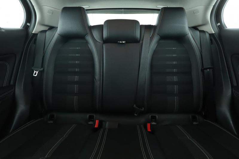 Mercedes Gla 250 Sensation 7g-Dct 211 ch