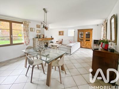Maison - 141 m² - 6 pièces