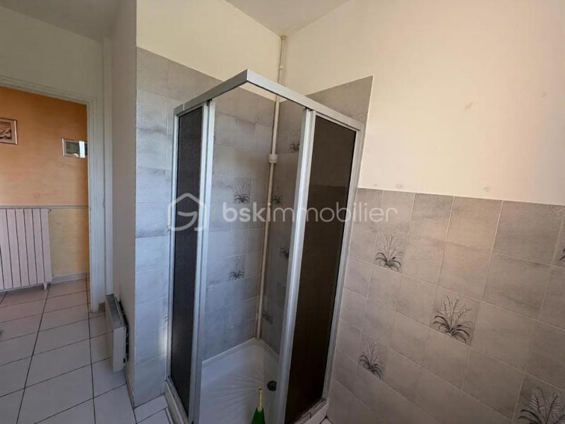 Maison traditionnelle - 82 m² - 4 pièces