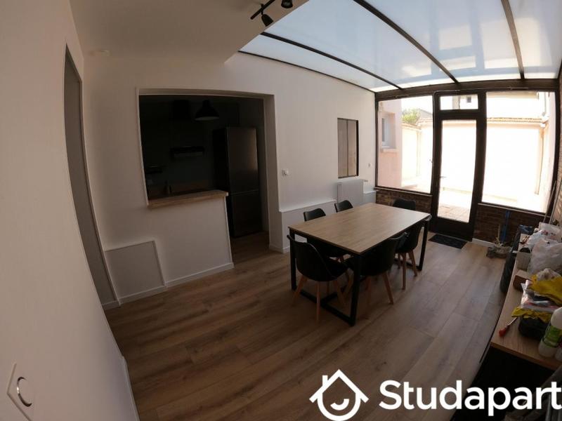 Chambre - 14 m² - 1 pièce