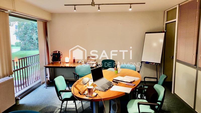 Local commercial - 99 m² - 7 pièces