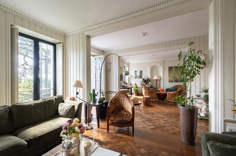 Demeure - 276 m² - 11 pièces