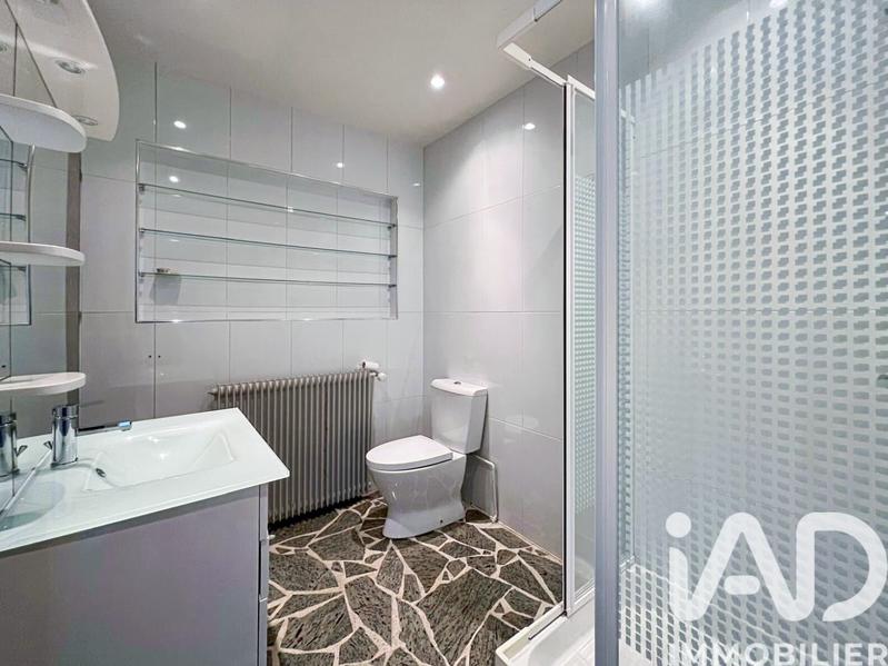 Maison - 450 m² - 7 pièces