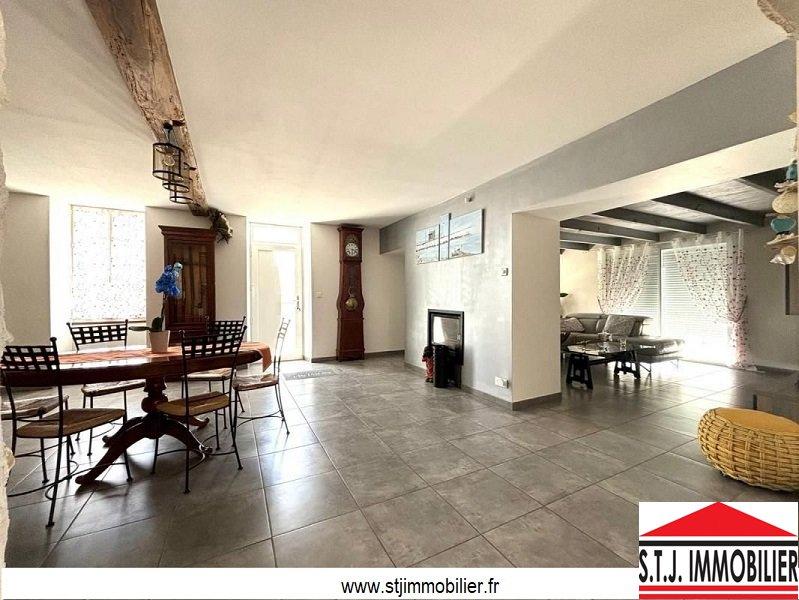 Longère - 202 m² - 7 pièces