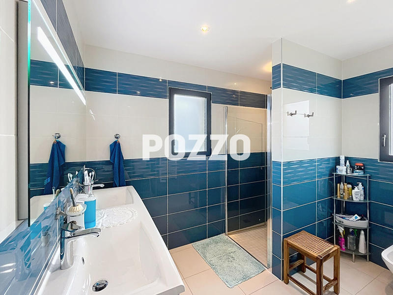 Maison - 101 m² - 5 pièces