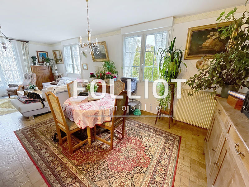 Maison - 138 m² - 8 pièces