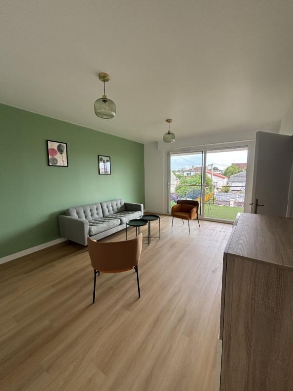 Chambre - 15 m² - 1 pièce