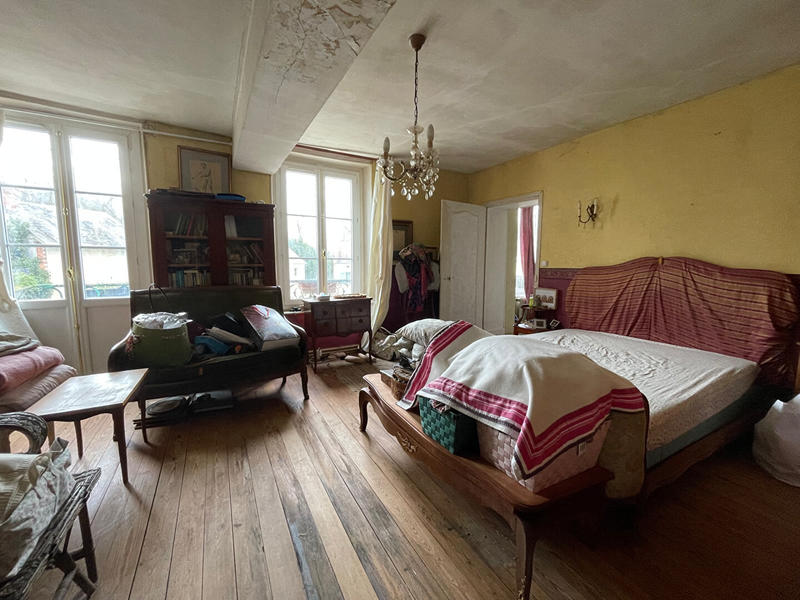 Maison - 167 m² - 6 pièces