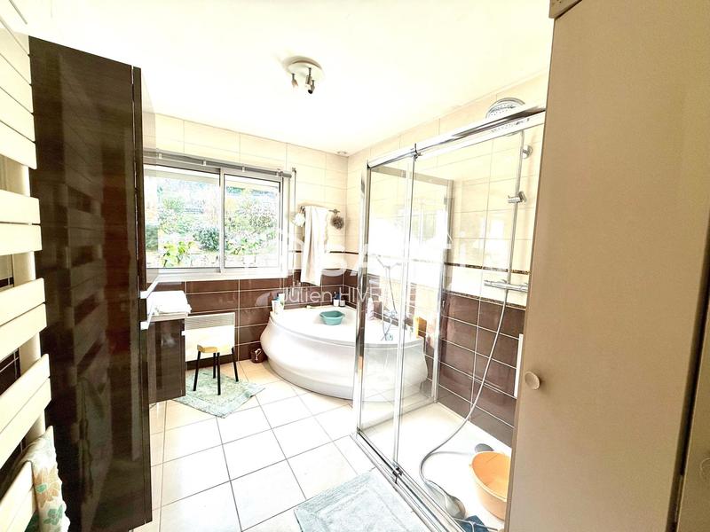 Maison - 134 m² - 7 pièces