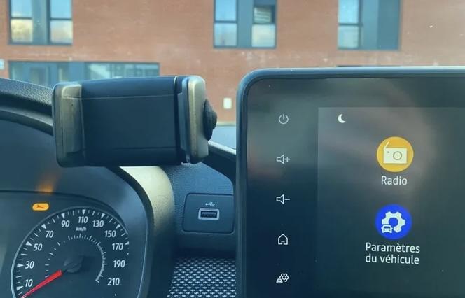 Dacia Sandero Stepway 1.0 l Eco Gpl 100 cv confort caméra Clim Gps CarPlay pack city jantes attelage