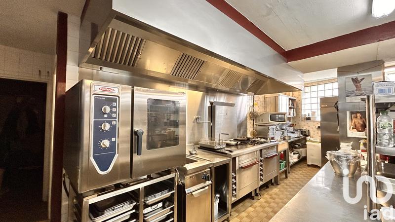 Maison - 615 m² - 15 pièces