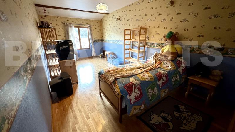 Maison - 231 m² - 7 pièces