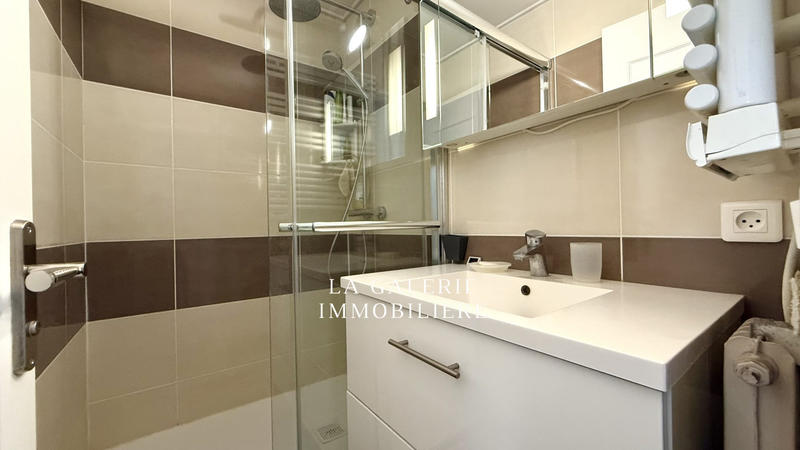 Appartement - 99 m² - 4 pièces