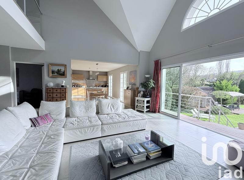 Maison de maîtres - 225 m² - 9 pièces