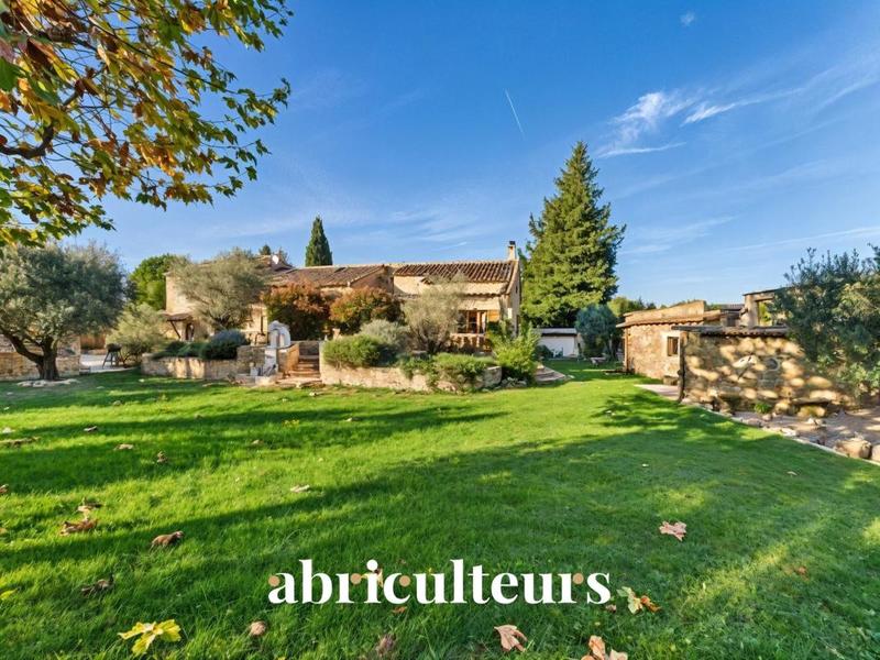 Maison ancienne - 180 m² - 7 pièces