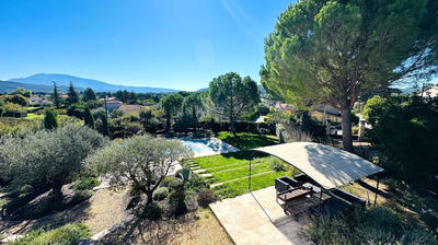 Villa - 250 m² - 10 pièces