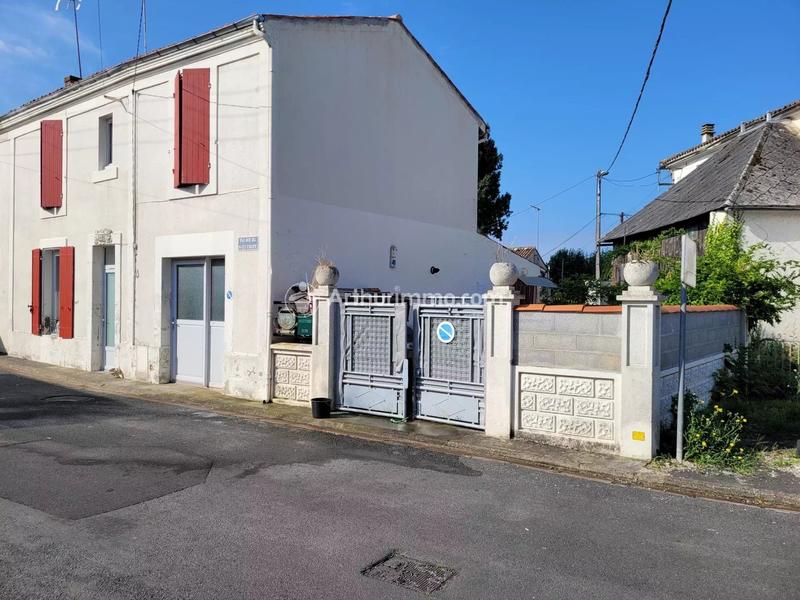 Maison - 94 m² - 5 pièces