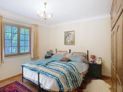 Villa - 261 m² - 8 pièces