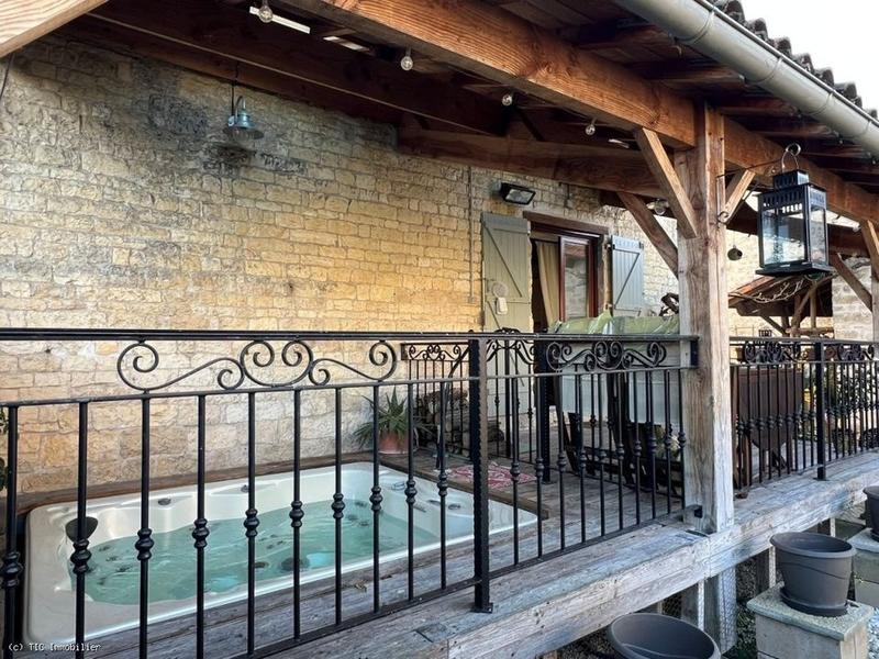 Maison de village - 120 m² - 6 pièces