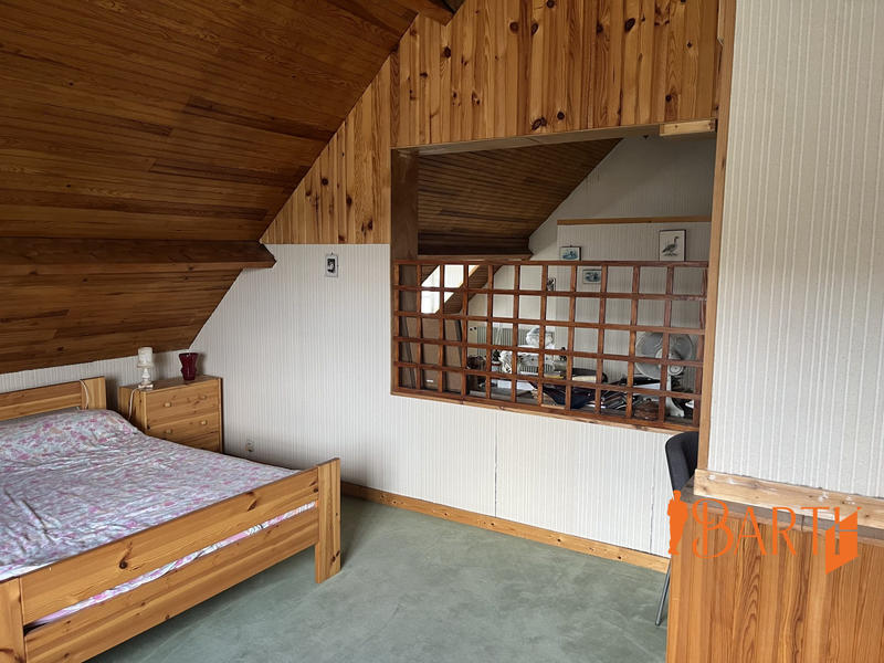 Maison traditionnelle - 179 m² - 6 pièces