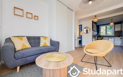 Chambre - 10 m² - 1 pièce