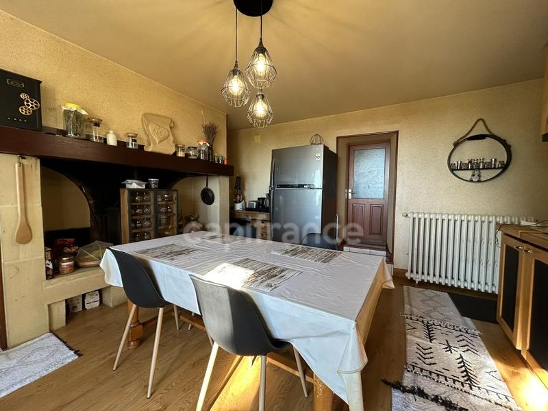 Maison - 182 m² - 7 pièces