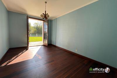 Villa - 155 m² - 8 pièces