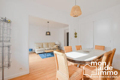 Appartement - 88 m² - 6 pièces