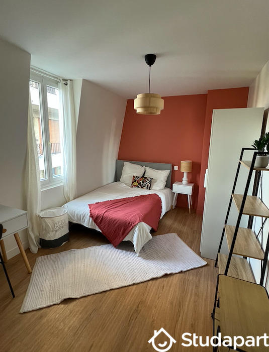 Chambre - 11 m² - 1 pièce
