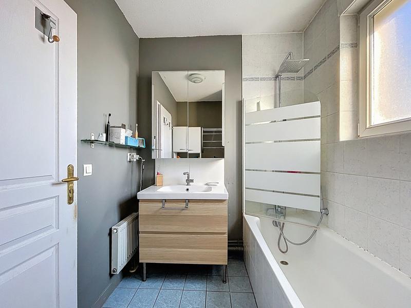 Appartement - 84 m² - 4 pièces