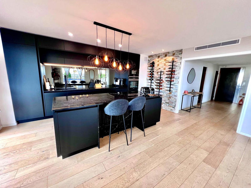 Appartement - 131 m² - 5 pièces